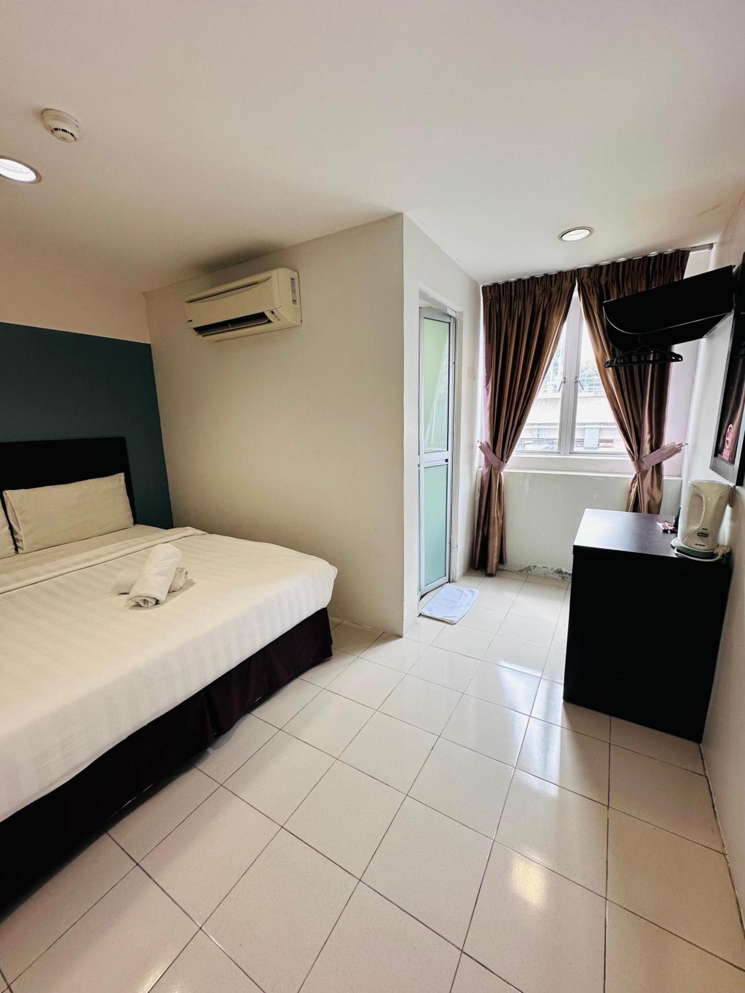 Your Hotel Klang Exterior foto