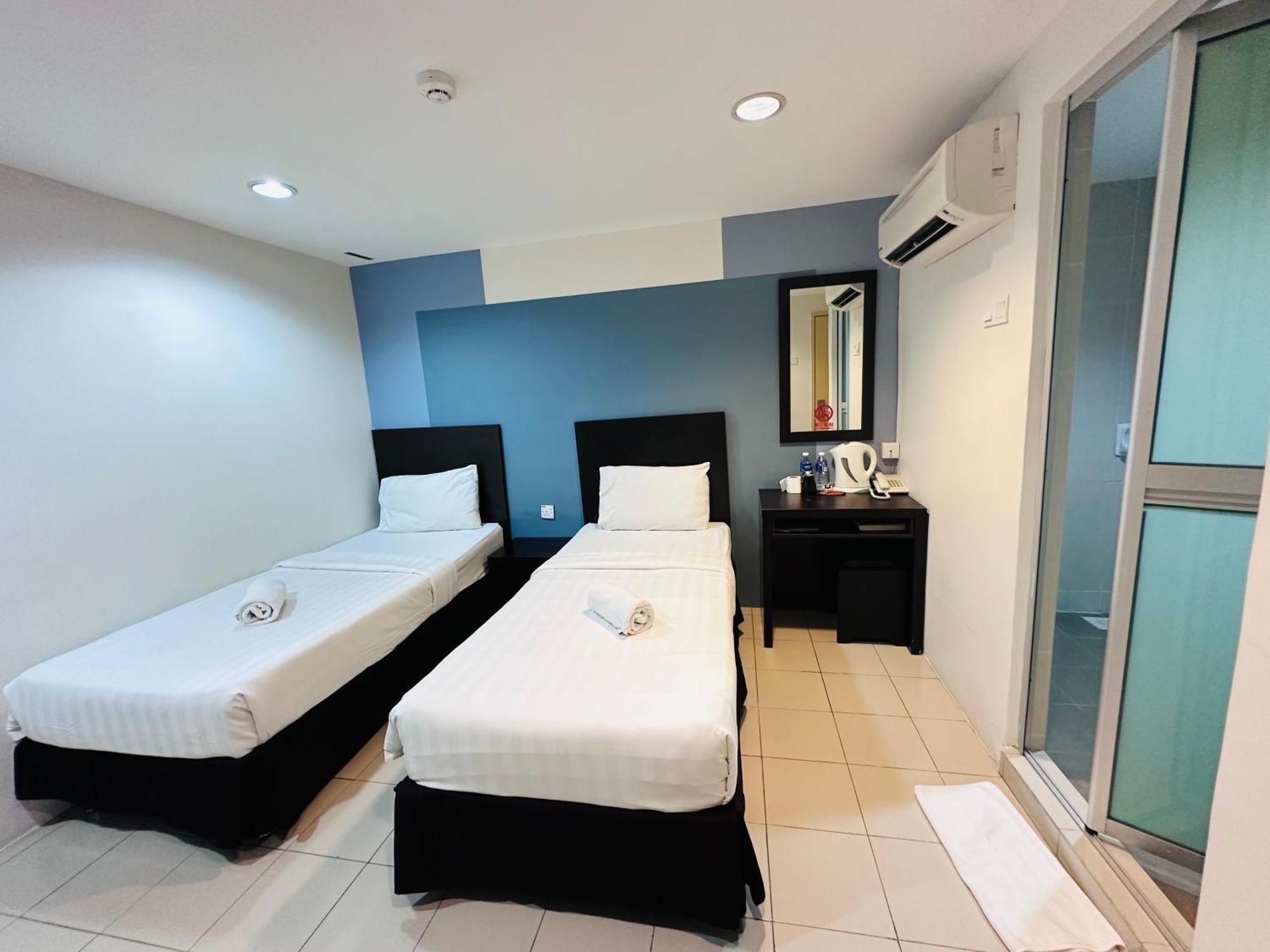 Your Hotel Klang Exterior foto