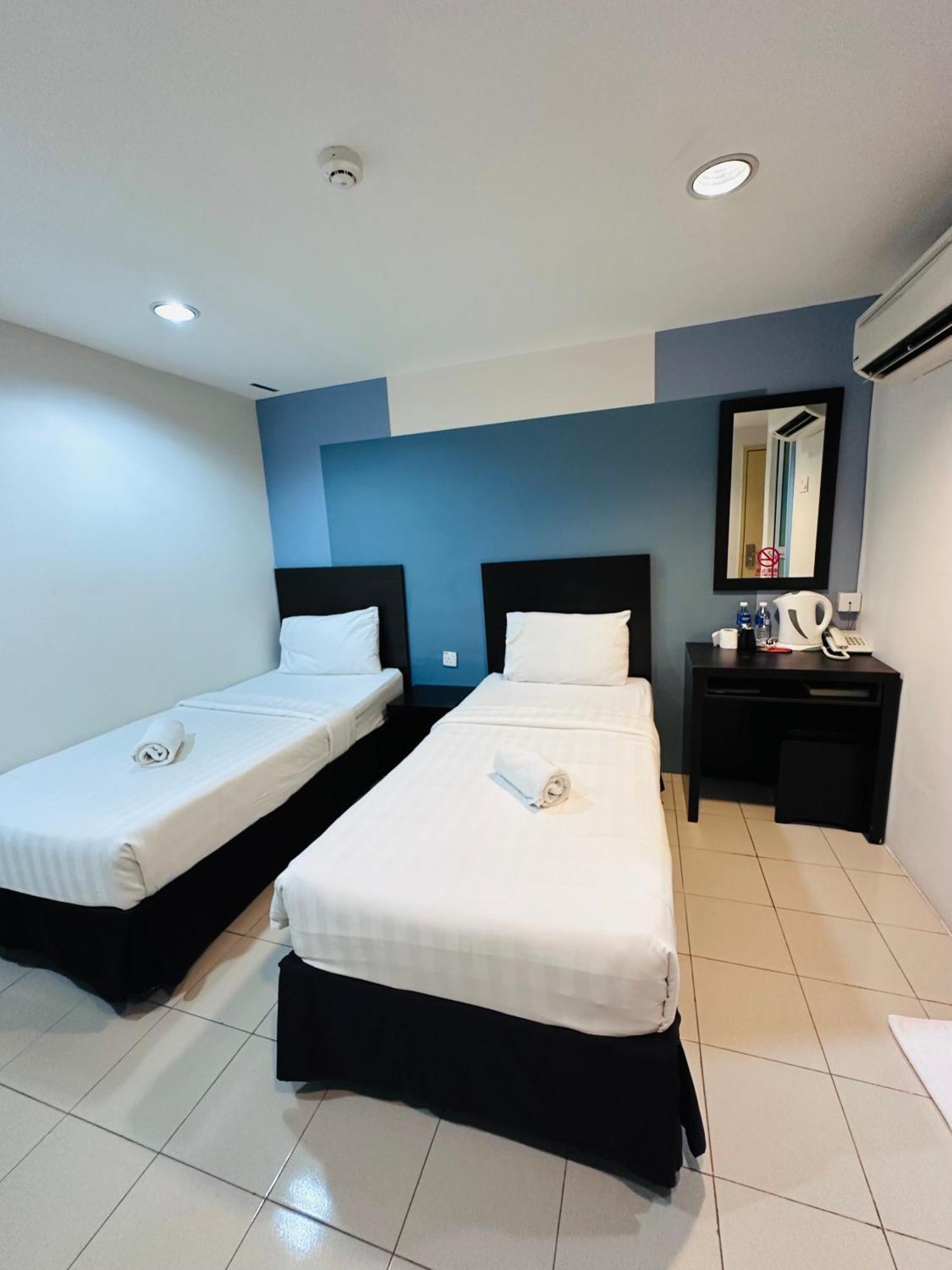 Your Hotel Klang Exterior foto