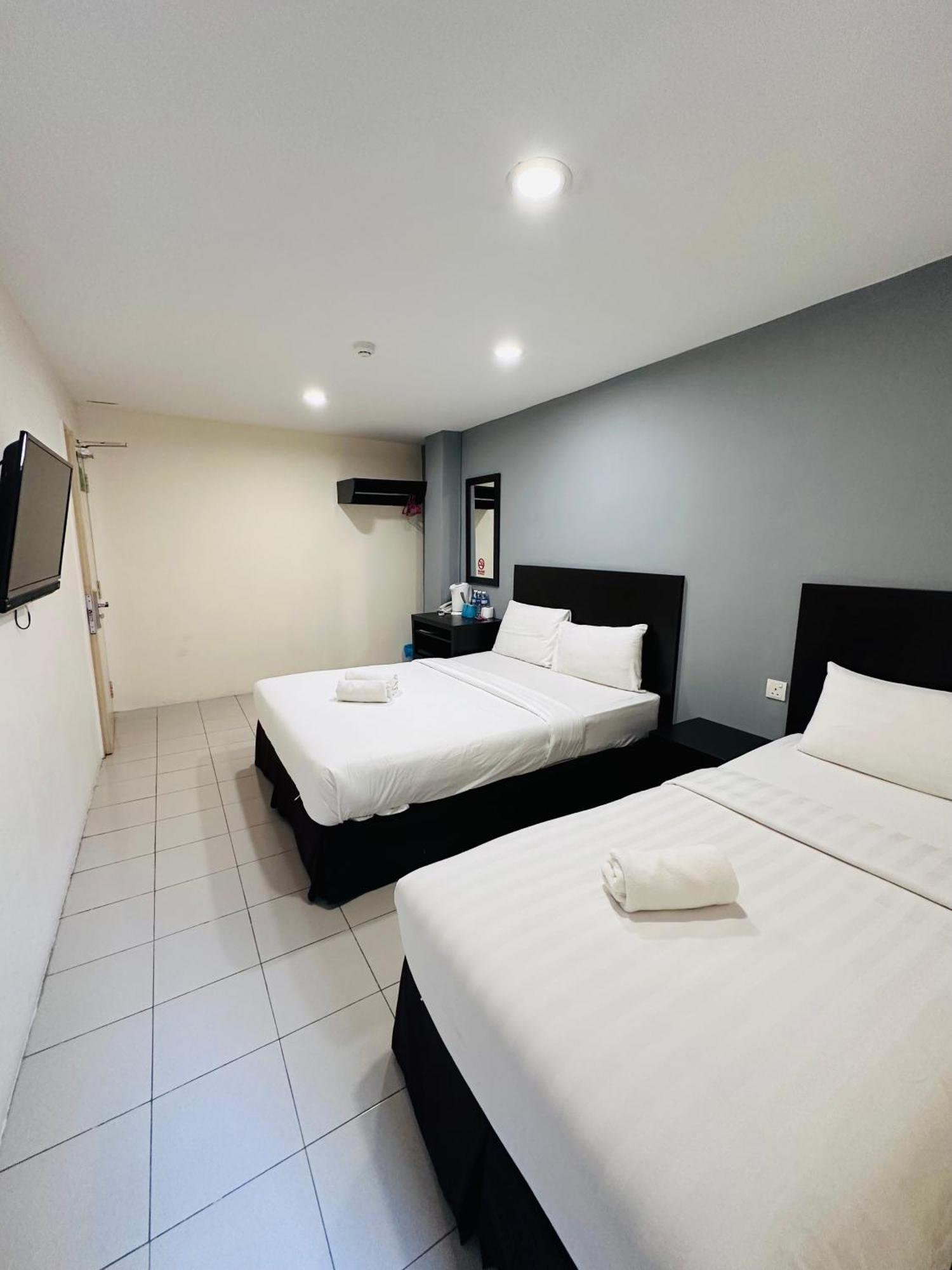 Your Hotel Klang Exterior foto